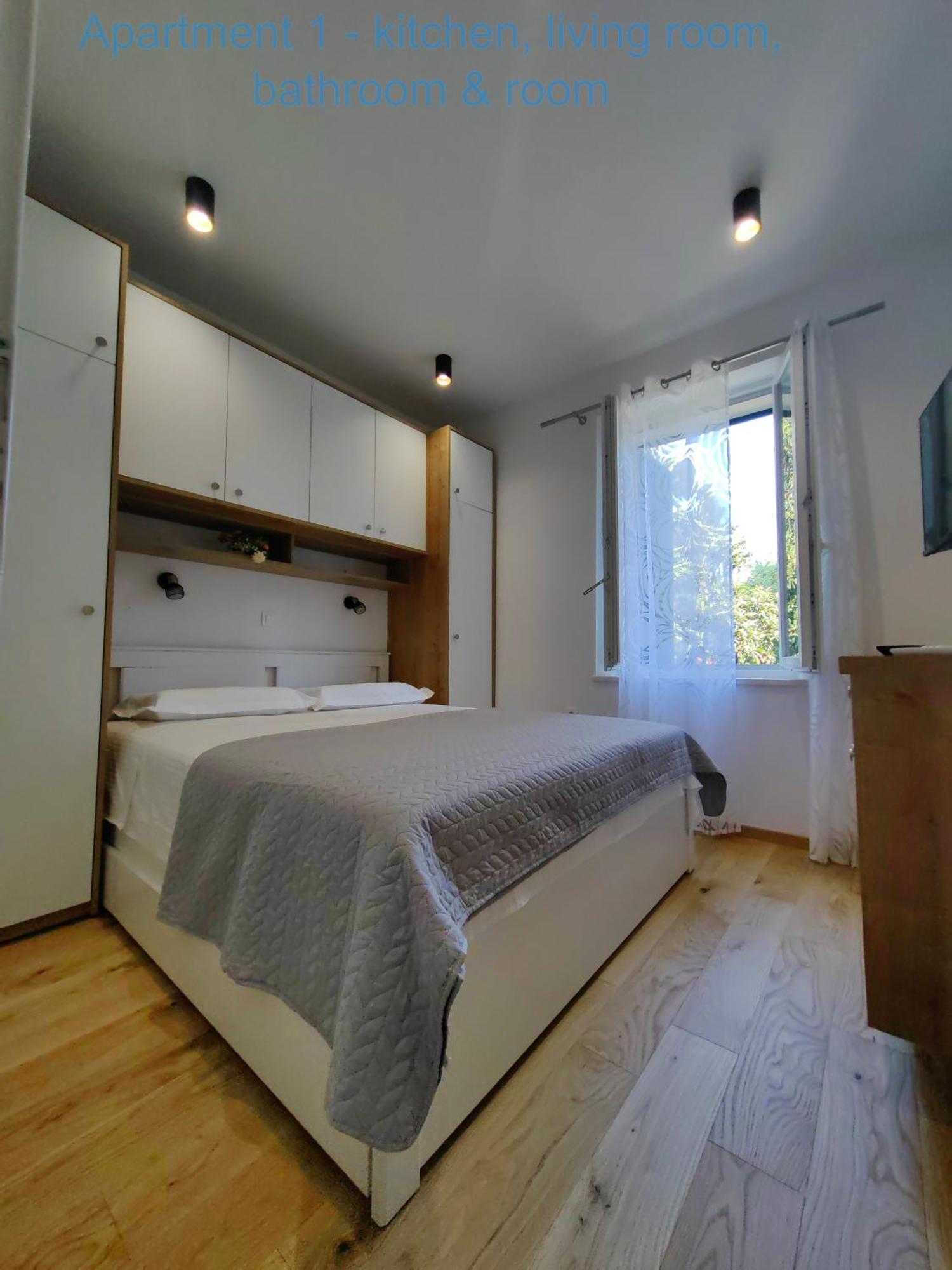 Relax And Enjoy Apartments Split Eksteriør billede